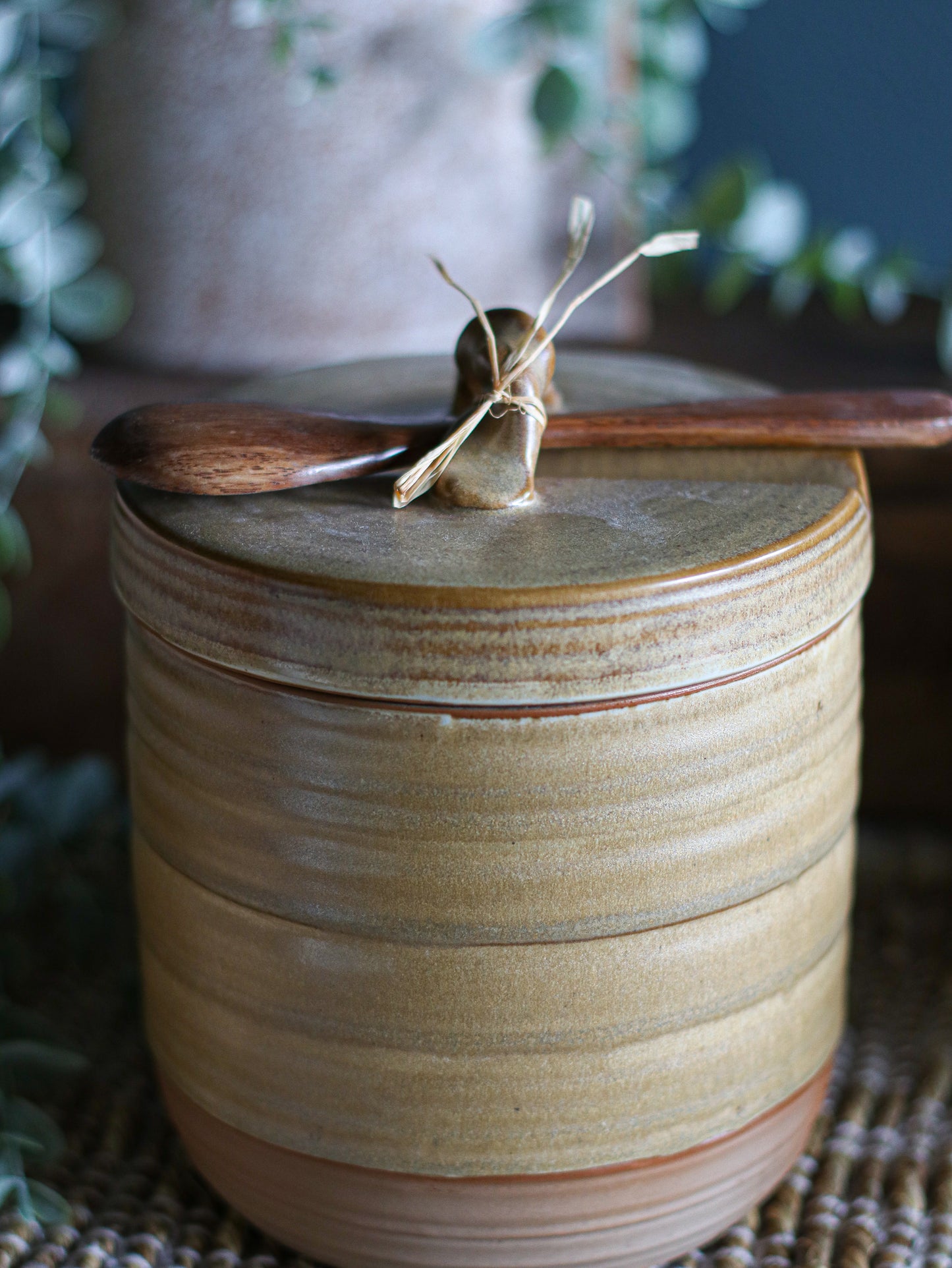 Sonoma Jar with Lid and Wood Spoon