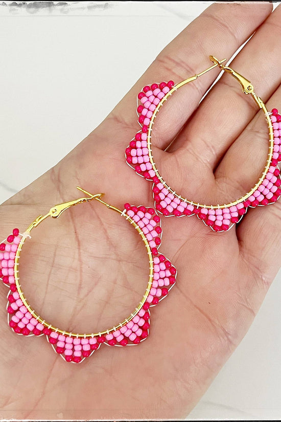 Scalloped Hoop Earrings | Pink