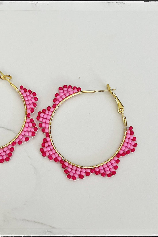 Scalloped Hoop Earrings | Pink