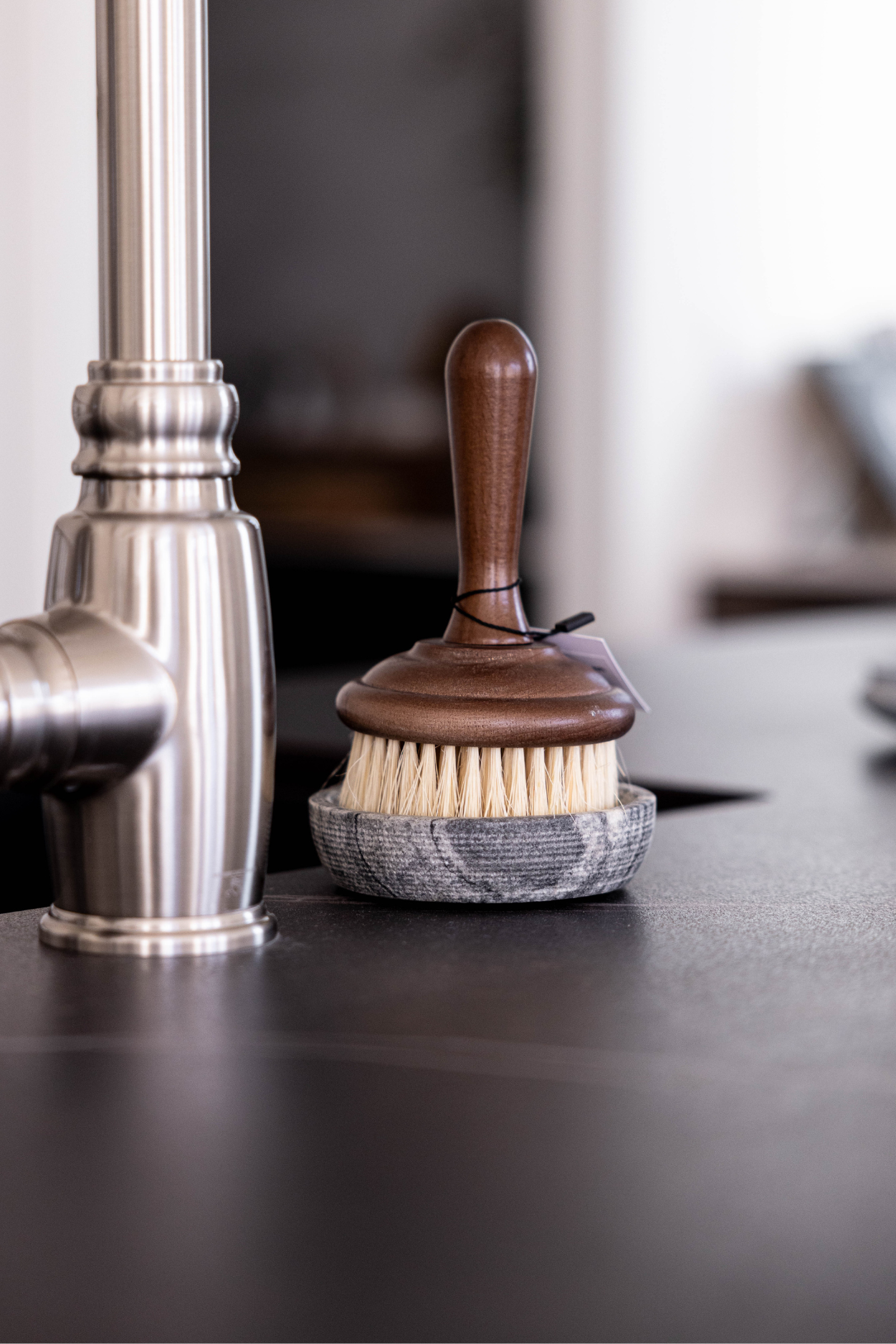 Addison's Wonderland Soap & Brush Holder - Thumbnail 5