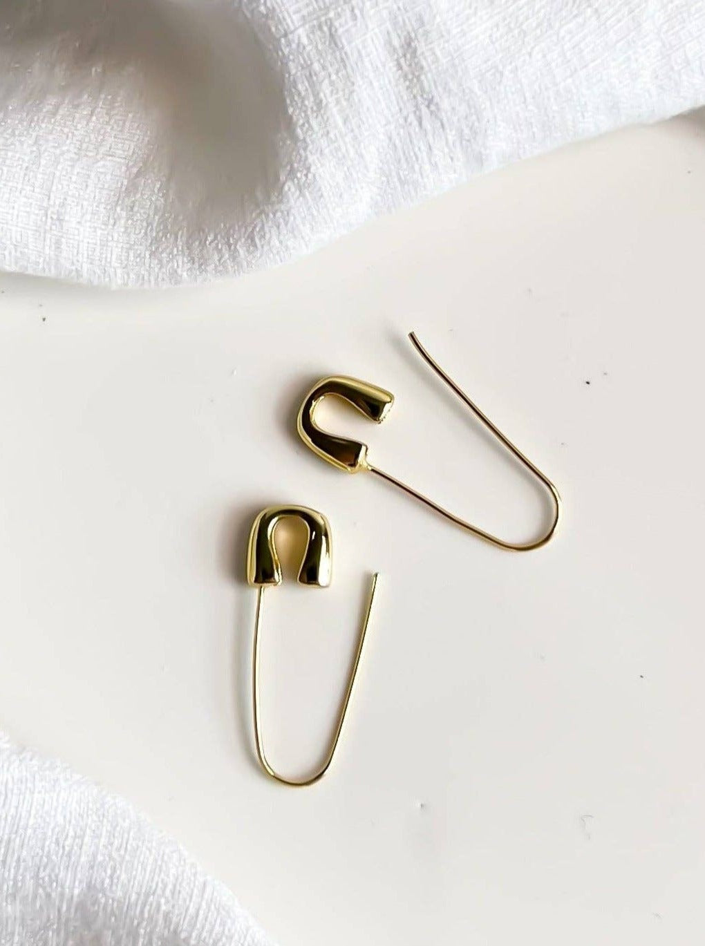 ANITA KO Safety Pin 18-karat Sapphire Earring - Rose Gold | Editorialist