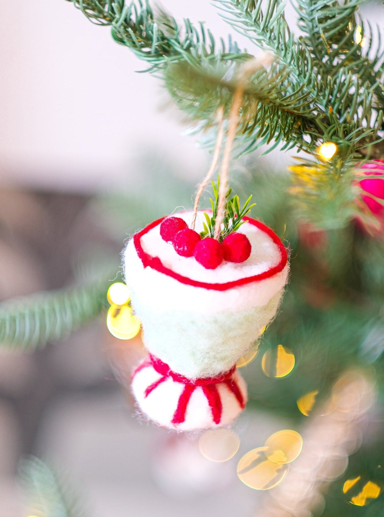 Load image into Gallery viewer, Tipsy Felt Ornament | Cocktail
