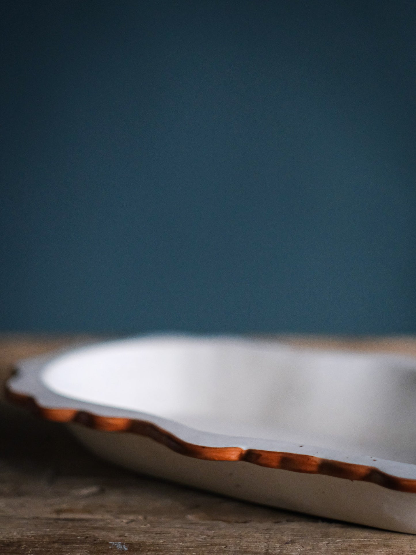 Speckled Scalloped Platter/Bowl