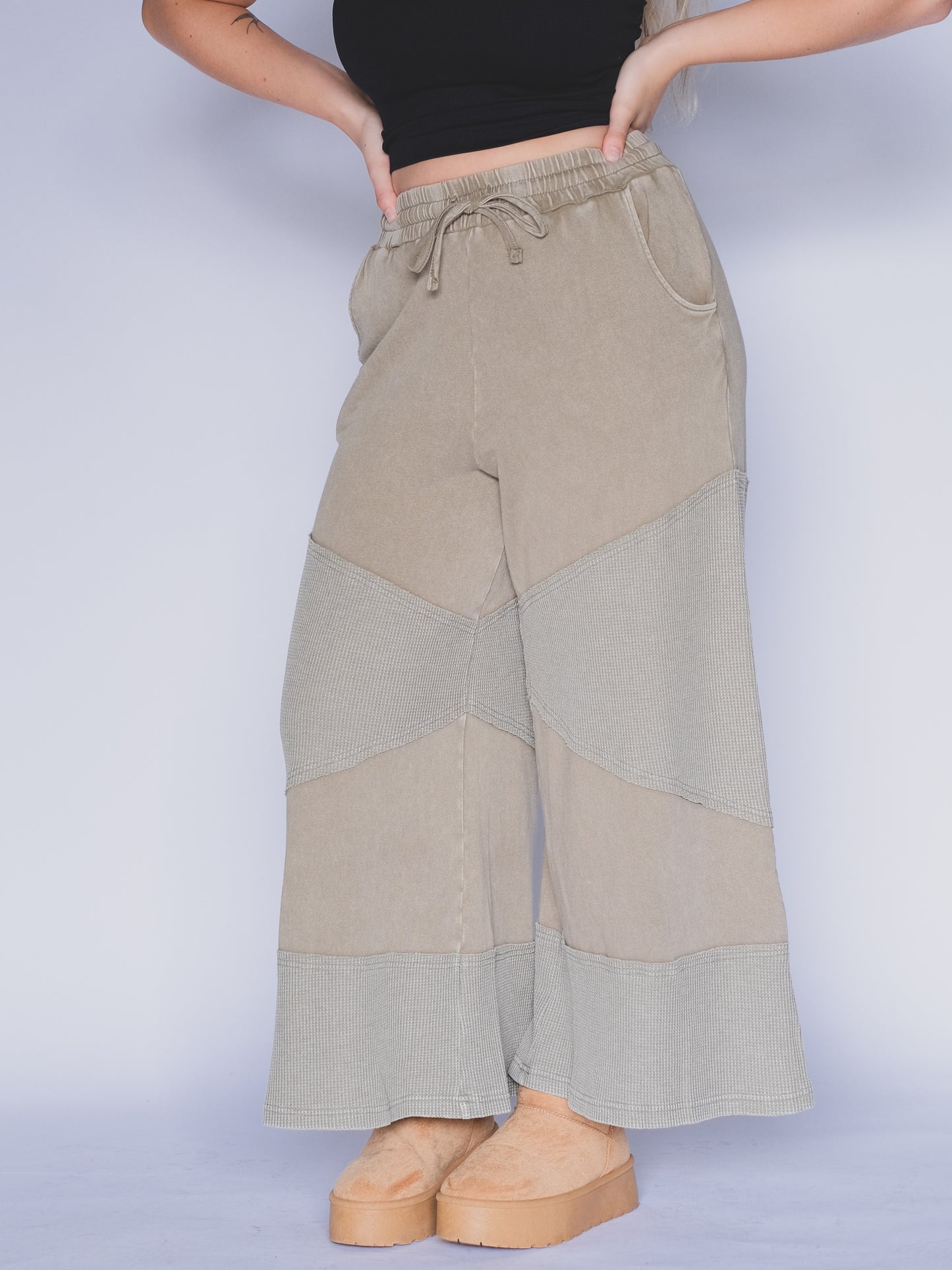 Top Thread Knit Pants