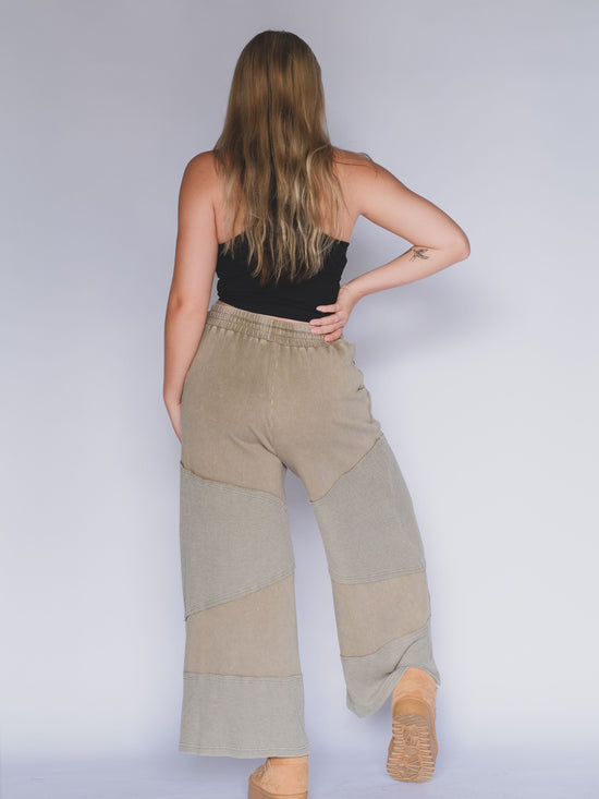 Top Thread Knit Pants