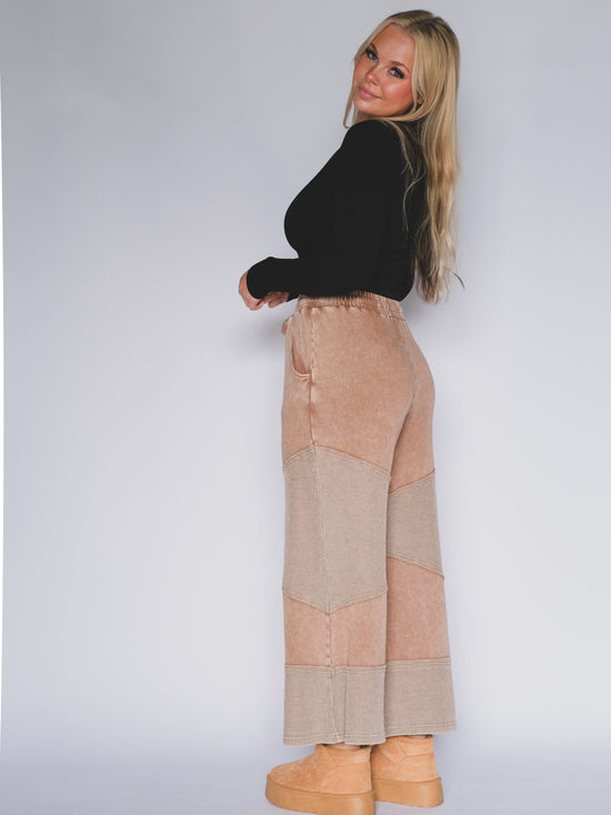 Top Thread Knit Pants