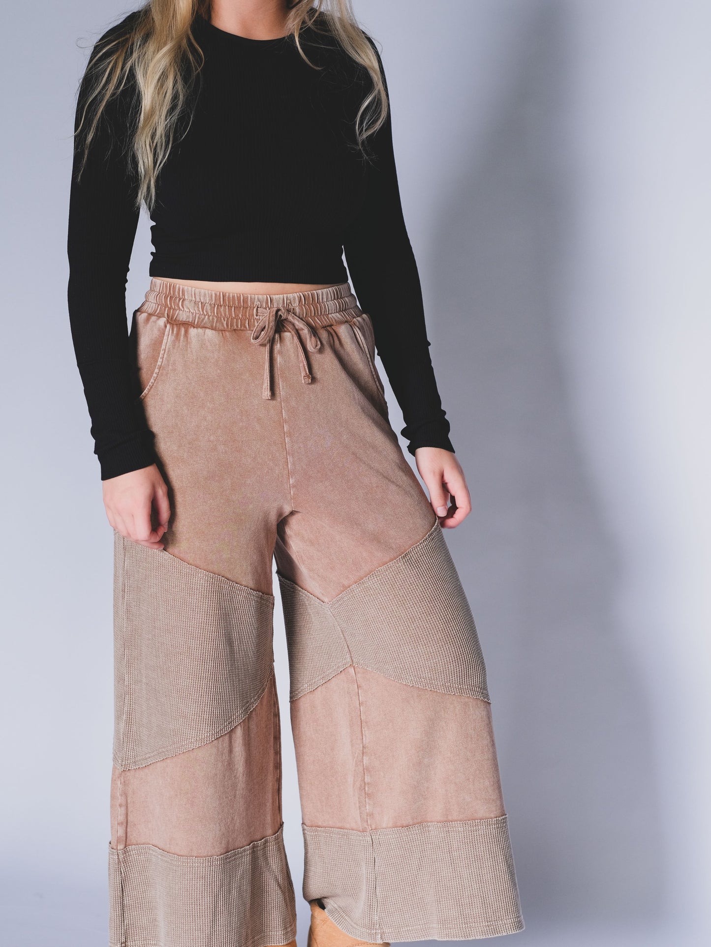 Top Thread Knit Pants