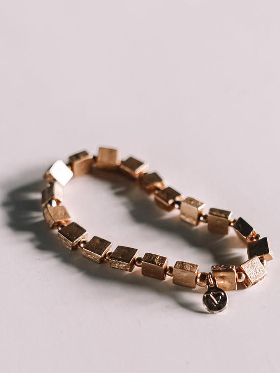 Load image into Gallery viewer, Reflections Gold Square Bracelet
