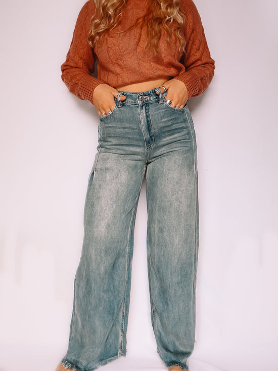 Load image into Gallery viewer, Amber Washed Wide Leg Denim
