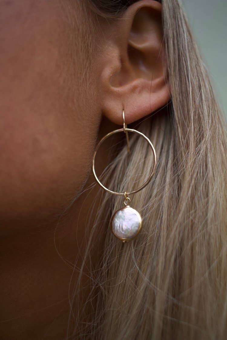 Arielle Pearl Earrings
