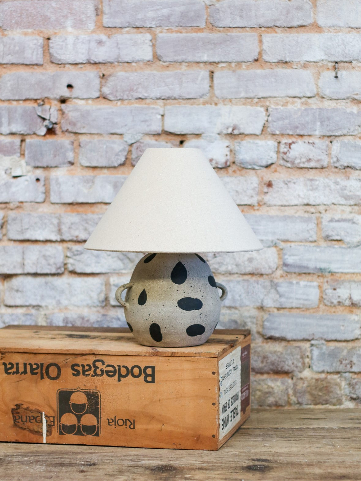 Load image into Gallery viewer, Modern BoHo Lamp
