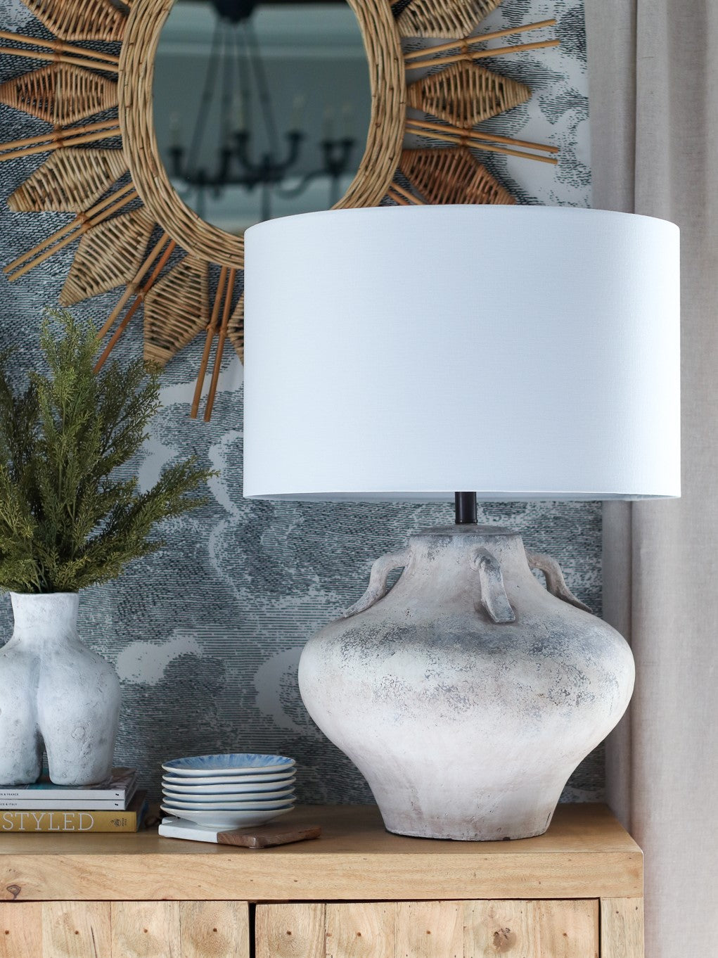 Load image into Gallery viewer, Somerset Jug Lamp with Handles
